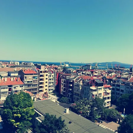 за гости во1 Apartament Burgas City